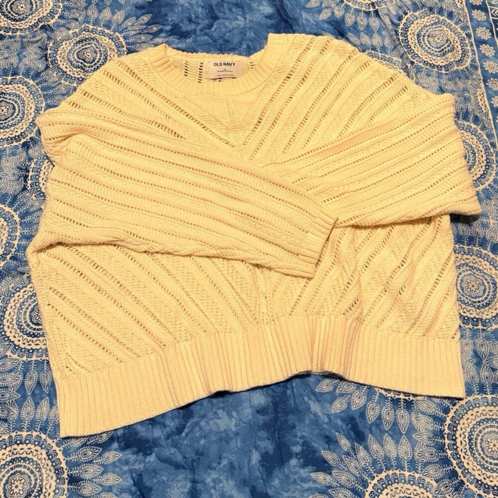 Cream Old Navy 2X Sweater